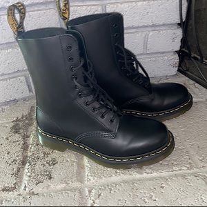 Black Doc Martens 1490